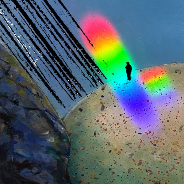 Ghosts on TV – Iridescent